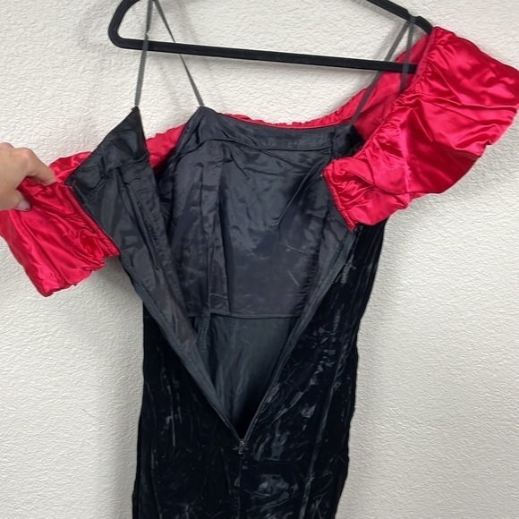 Gunne Sax Jessica McClintock Black Velvet Off Shoulder Red Ruffle Trumpet Dress - Picture 14 of 14